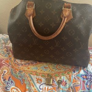 Louis Vuitton Speedy
